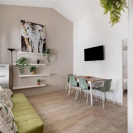 Torviscas Endless Summer Daire Costa Adeje